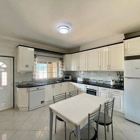 Maison Familiale Avec Terrasse, Bbq אלבופיירה מראה חיצוני תמונה